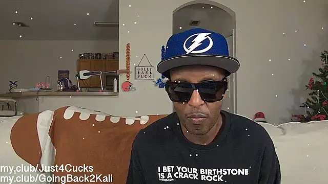 Snapshot of boomboomr00m chatting on December 21, 2025, 1:41 am boomboomr00m online show from December 21, 2025, 1:41 am