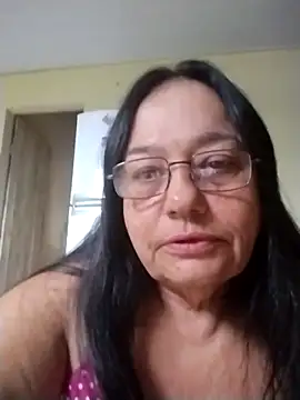 Snapshot of catdool chatting on December 3, 2025, 10:03 am catdool online show from December 3, 2025, 10:03 am