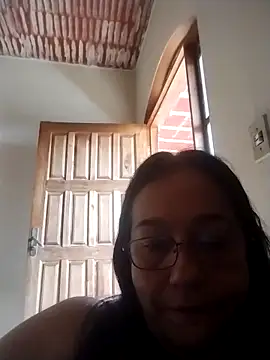 Snapshot of catdool chatting on October 29, 2025, 12:26 pm catdool online show from October 29, 2025, 12:26 pm