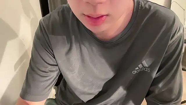 alextang2005 online show from February 20, 2026, 6:26 am