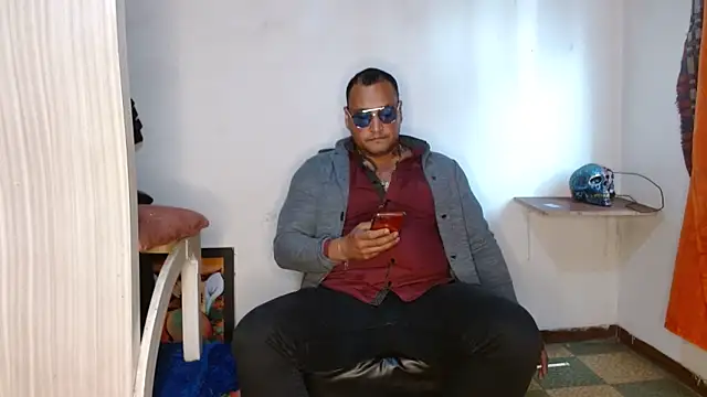 hardrock982 online show from March 20, 2025, 1:37 pm