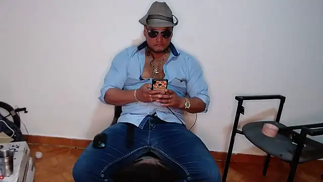 hardrock982 online show from October 10, 2025, 3:02 pm