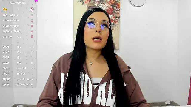 Snapshot of naty_pink chatting on February 2, 2026, 1:32 pm naty pink online show from February 2, 2026, 1:32 pm