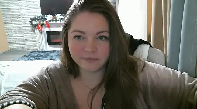 Snapshot of cute__cherry chatting on January 3, 2025, 10:29 pm cute  cherry online show from January 3, 2025, 10:29 pm