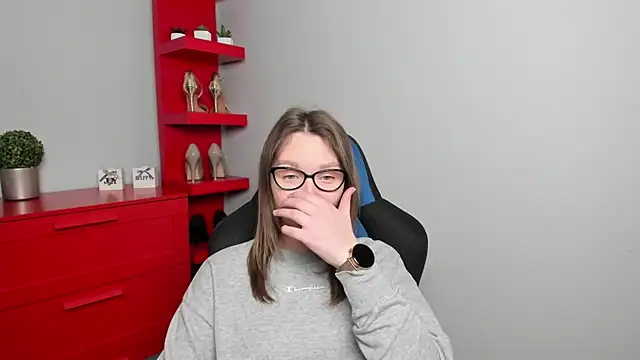 Snapshot of Cookie_zoe chatting on November 4, 2025, 6:39 am Cookie zoe online show from November 4, 2025, 6:39 am