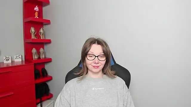 Cookie zoe online show from April 20, 2026, 5:32 am