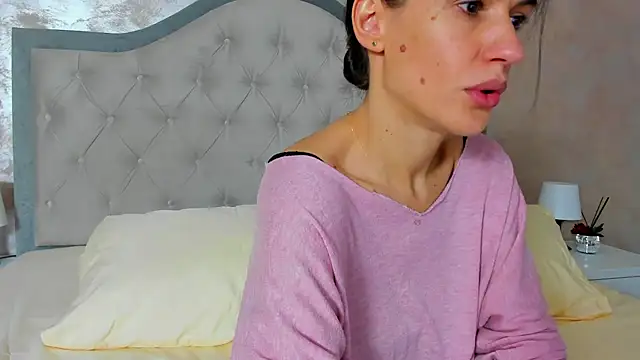 JennaMyers online show from October 7, 2025, 7:15 pm