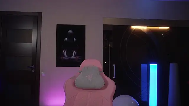 Snapshot of GirlGogo chatting on February 27, 2026, 10:42 pm GirlGogo online show from February 27, 2026, 10:42 pm