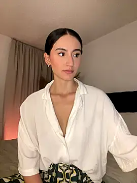  Amatista online show from November 14, 2025, 1:31 am