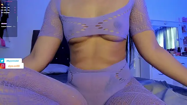 alysson 18 online show from March 12, 2026, 1:37 pm