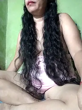 Snapshot of SoSweetPearl chatting on February 4, 2026, 8:37 pm SoSweetPearl online show from February 4, 2026, 8:37 pm