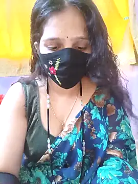 Snapshot of Rising_Smiler chatting on October 15, 2025, 7:05 am Rising Smiler online show from October 15, 2025, 7:05 am