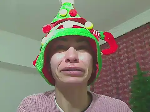 Snapshot of hotSANDRA_STARR chatting on December 19, 2025, 5:32 am hotSANDRA STARR online show from December 19, 2025, 5:32 am