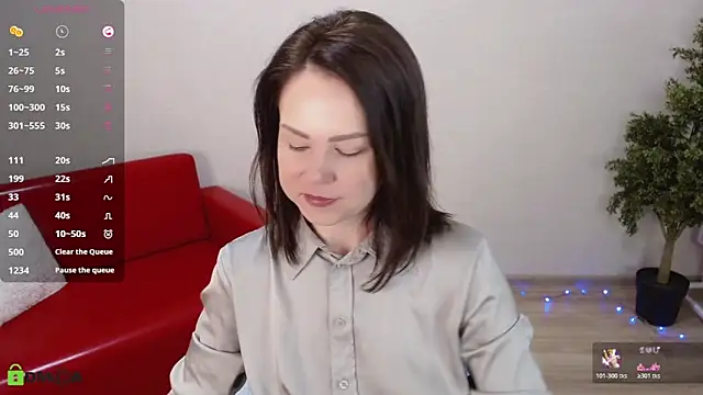 VickyGolden online show from February 28, 2026, 5:18 am