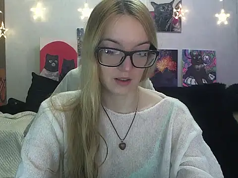 SecretSophia online show from December 20, 2025, 10:12 pm