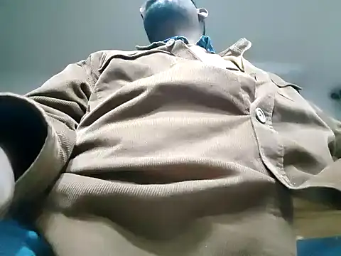 BlackEtChubby online show from April 17, 2026, 8:11 pm