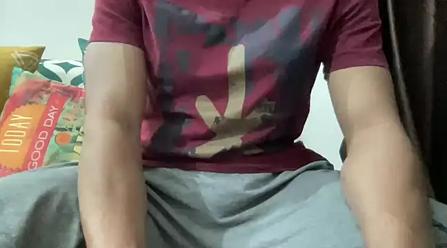 yourhorny man online show from February 26, 2025, 1:11 pm