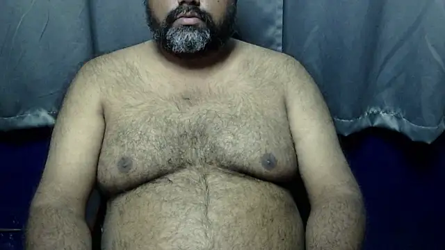 Snapshot of hairysubcub_70 chatting on December 5, 2025, 4:55 am hairysubcub 70 online show from December 5, 2025, 4:55 am