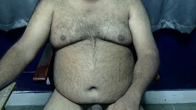 Snapshot of hairysubcub_70 chatting on December 19, 2025, 4:38 am hairysubcub 70 online show from December 19, 2025, 4:38 am