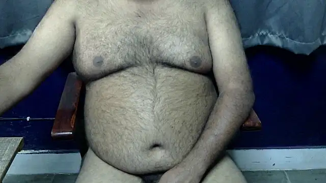 Snapshot of hairysubcub_70 chatting on November 28, 2025, 5:18 am hairysubcub 70 online show from November 28, 2025, 5:18 am