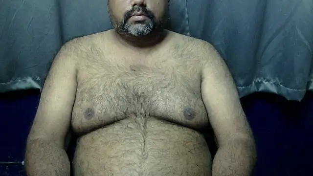 Snapshot of hairysubcub_70 chatting on December 21, 2025, 5:42 am hairysubcub 70 online show from December 21, 2025, 5:42 am