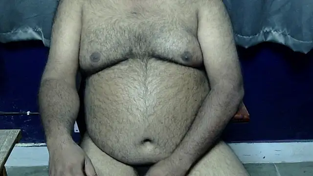 Snapshot of hairysubcub_70 chatting on December 5, 2025, 5:00 pm hairysubcub 70 online show from December 5, 2025, 5:00 pm