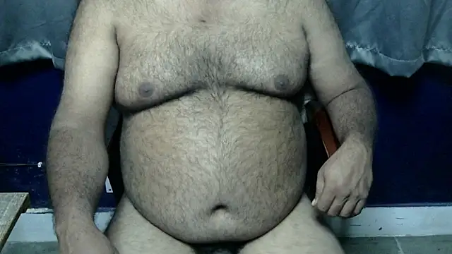 Snapshot of hairysubcub_70 chatting on November 24, 2025, 5:40 am hairysubcub 70 online show from November 24, 2025, 5:40 am
