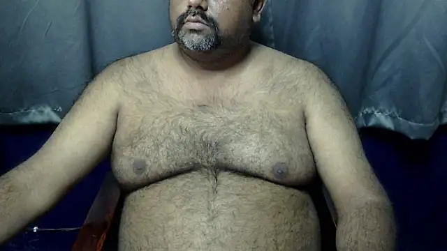 Snapshot of hairysubcub_70 chatting on December 16, 2025, 7:45 am hairysubcub 70 online show from December 16, 2025, 7:45 am