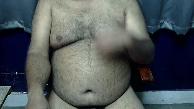 Snapshot of hairysubcub_70 chatting on January 14, 2026, 5:33 am hairysubcub 70 online show from January 14, 2026, 5:33 am