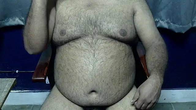 Snapshot of hairysubcub_70 chatting on November 28, 2025, 5:24 pm hairysubcub 70 online show from November 28, 2025, 5:24 pm