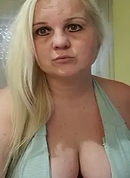 Mayci1984 online show from October 4, 2025, 11:23 am