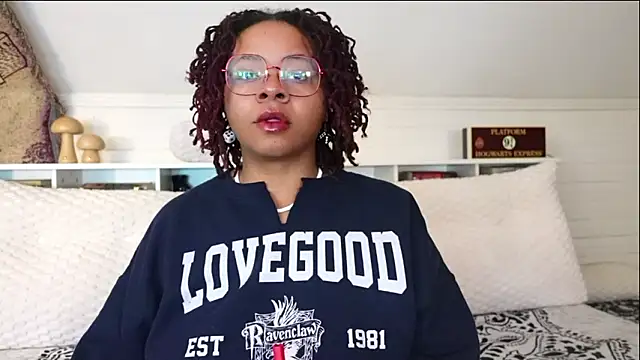 Snapshot of -khayaparker chatting on February 1, 2026, 10:46 am -khayaparker online show from February 1, 2026, 10:46 am