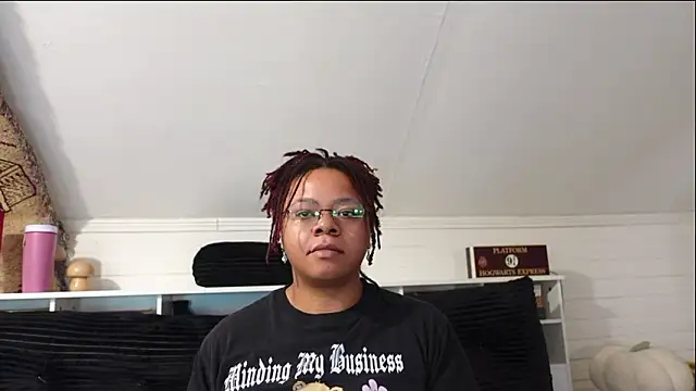 Snapshot of -khayaparker chatting on February 16, 2026, 5:00 pm -khayaparker online show from February 16, 2026, 5:00 pm