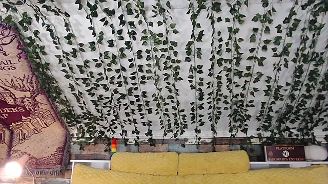 -khayaparker online show from February 12, 2025, 1:41 am