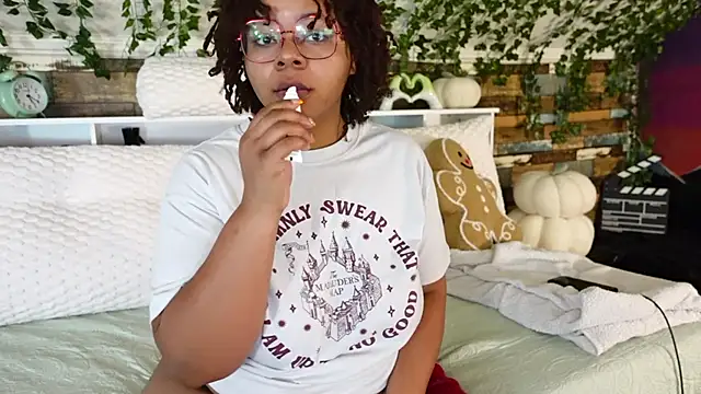 -khayaparker online show from March 5, 2025, 10:22 am