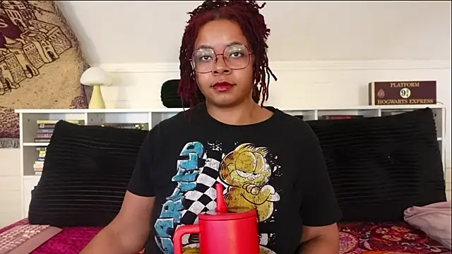 -khayaparker online show from March 26, 2026, 8:07 pm