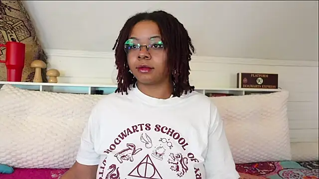 Snapshot of -khayaparker chatting on February 6, 2026, 4:36 pm -khayaparker online show from February 6, 2026, 4:36 pm