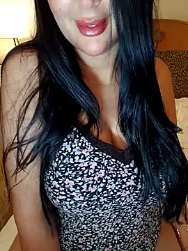 Snapshot of Queen_sousou chatting on February 28, 2026, 3:44 pm Queen sousou online show from February 28, 2026, 3:44 pm