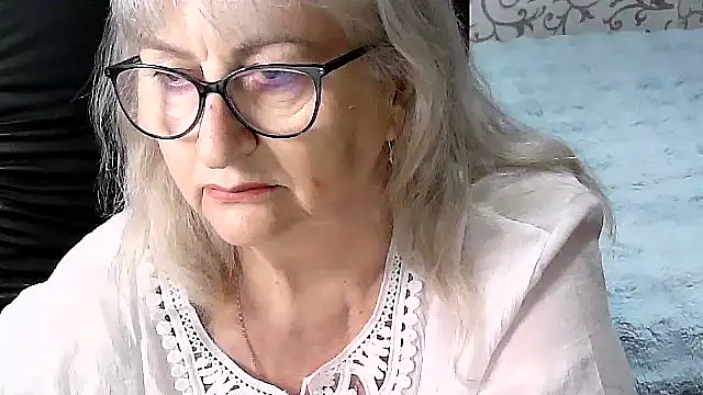 LolkaAlyss online show from October 10, 2025, 8:15 am