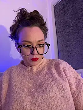 FemDom RubyKnightXXO online show from March 1, 2025, 9:48 pm