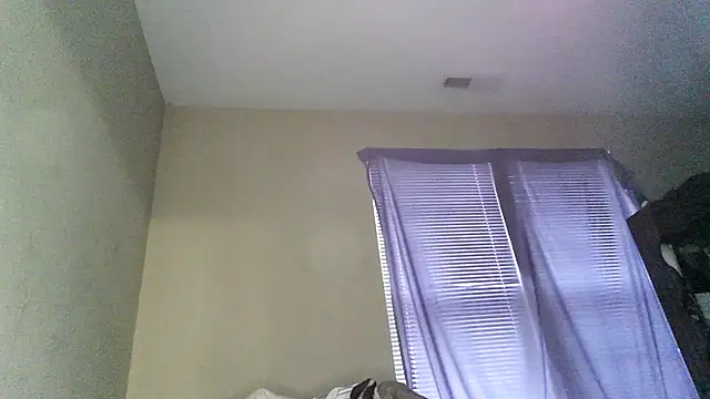 Snapshot of RinsingWood84 chatting on February 10, 2026, 12:59 pm RinsingWood84 online show from February 10, 2026, 12:59 pm