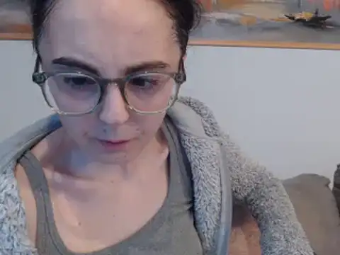 cleophee online show from March 3, 2025, 6:42 am