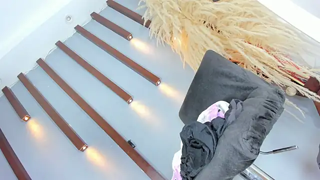 Tamara 18 online show from October 11, 2025, 6:14 am