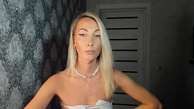 StarryHanna online show from December 4, 2025, 8:19 pm