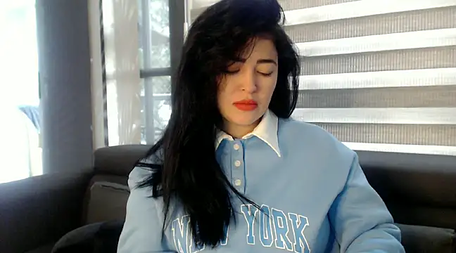 Snapshot of Aleska__Bell chatting on February 4, 2025, 1:27 pm Aleska Bell online show from February 4, 2025, 1:27 pm