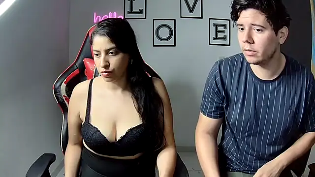 Snapshot of kim_sex_hot chatting on October 11, 2025, 8:43 pm kim sex hot online show from October 11, 2025, 8:43 pm