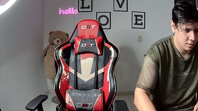 Snapshot of kim_sex_hot chatting on October 14, 2025, 3:51 am kim sex hot online show from October 14, 2025, 3:51 am