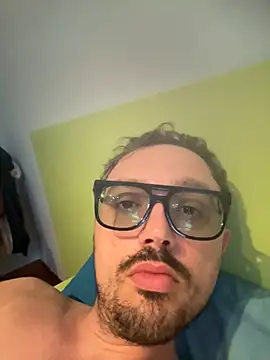 minga1995 online show from October 5, 2025, 11:34 am