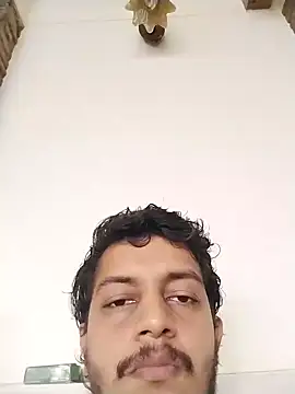 dzboy1994 online show from September 29, 2025, 7:15 am