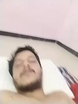 dzboy1994 online show from November 19, 2025, 4:07 pm